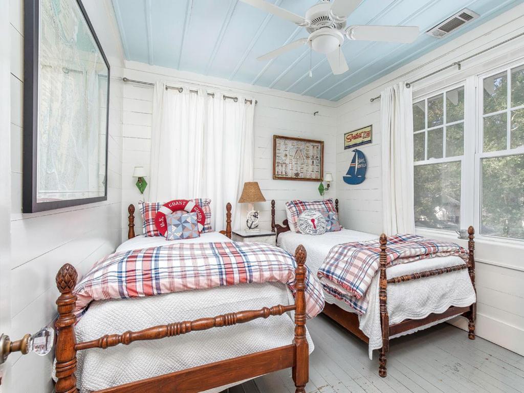 Breeze Inn Tybee Island Esterno foto